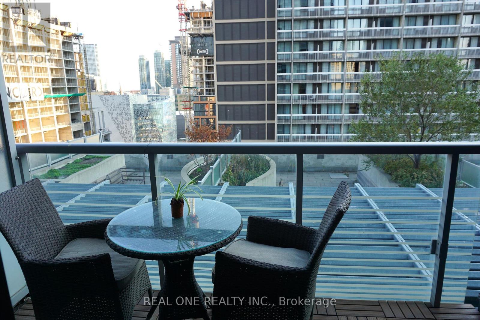 1509 - 386 Yonge Street, Toronto, Ontario  M5B 0A5 - Photo 8 - C12505984