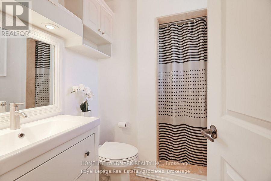 Up - 3069 Given Road, Mississauga, Ontario  L5A 2N2 - Photo 19 - W12505972