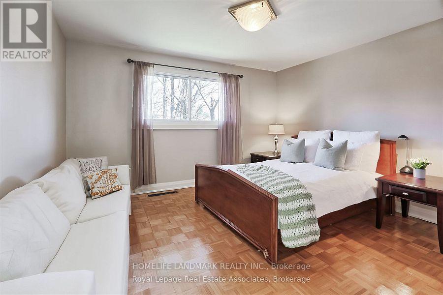 Up - 3069 Given Road, Mississauga, Ontario  L5A 2N2 - Photo 21 - W12505972