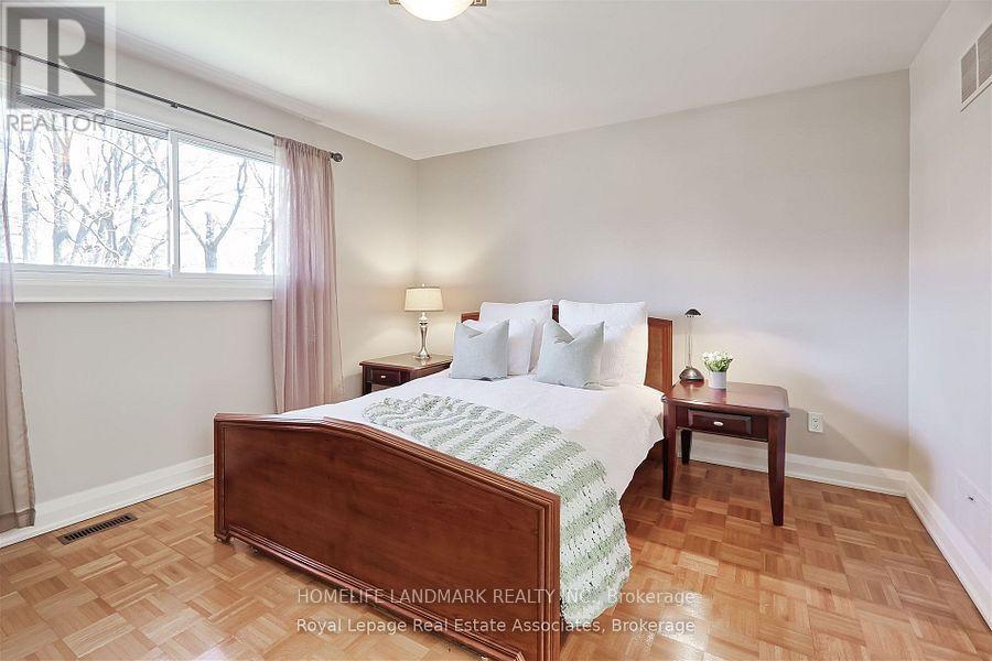 Up - 3069 Given Road, Mississauga, Ontario  L5A 2N2 - Photo 22 - W12505972