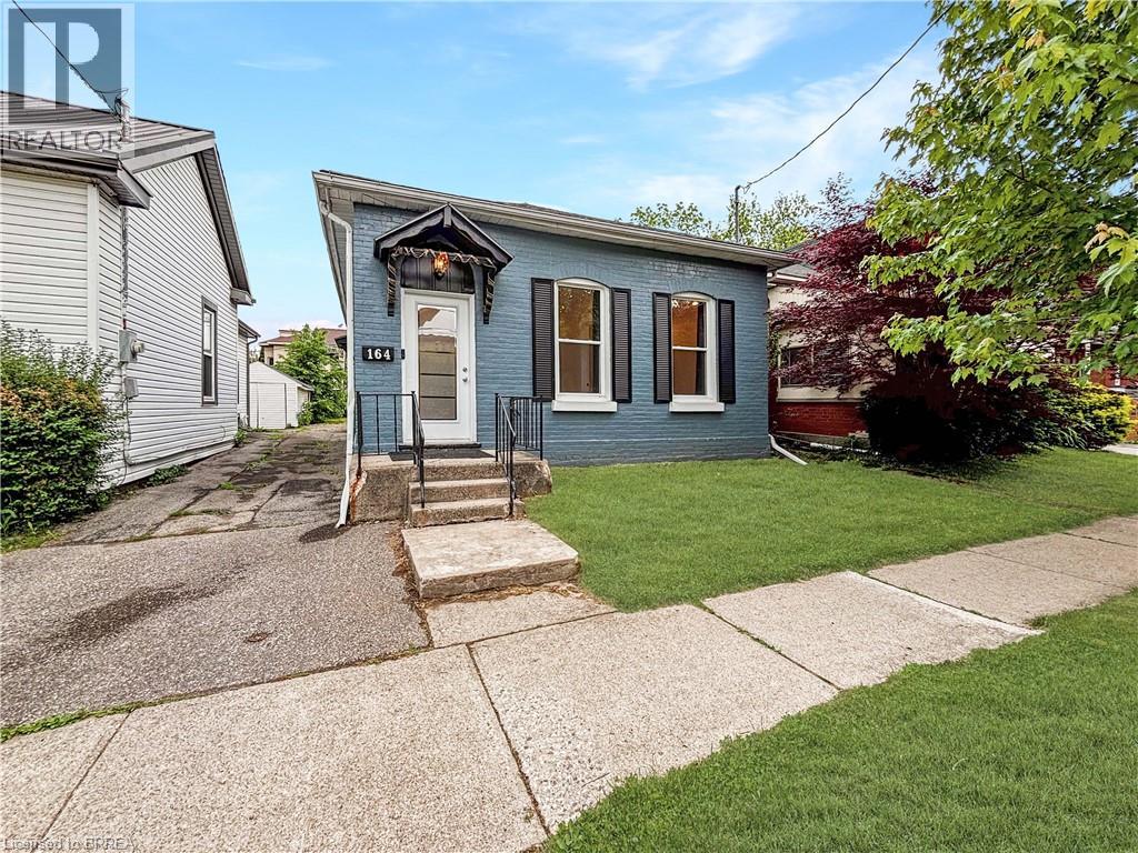 164 NELSON Street, Brantford, Ontario