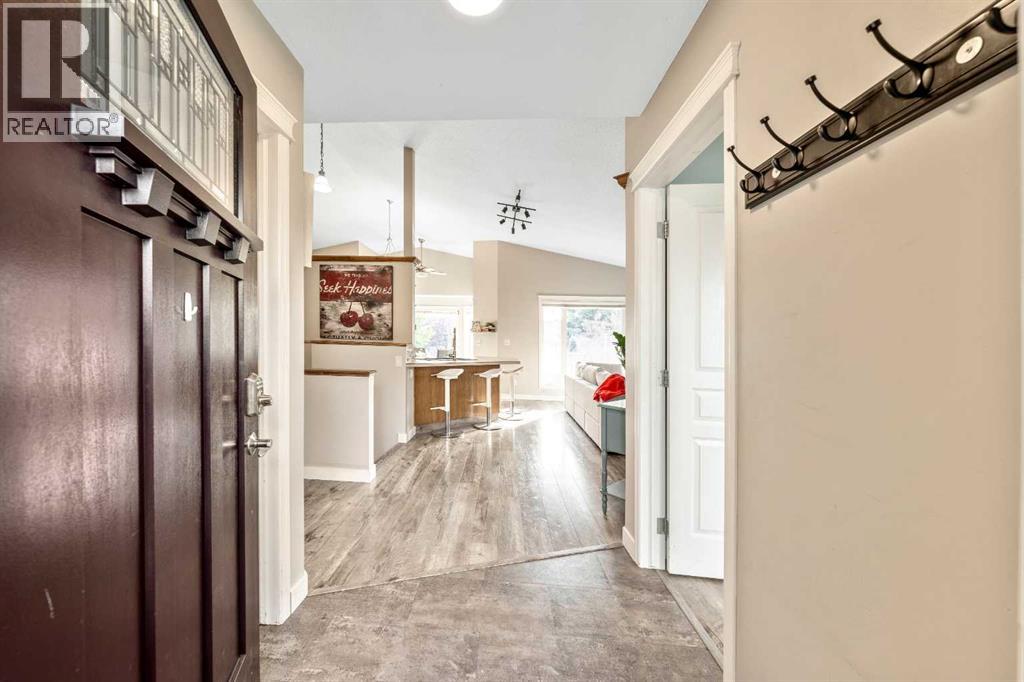 1607 Sunshine Close Se, High River, Alberta  T1V 1W4 - Photo 5 - A2256927