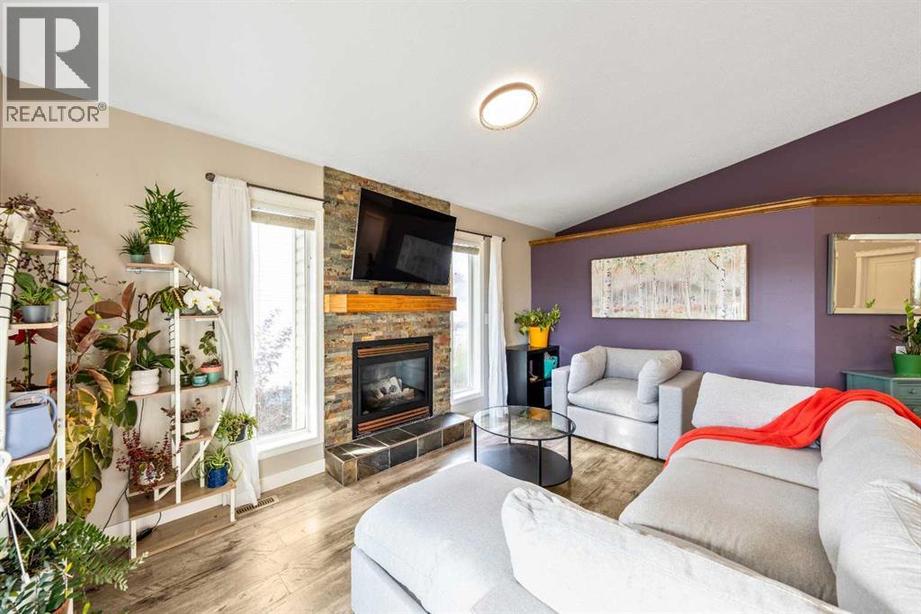 1607 Sunshine Close Se, High River, Alberta  T1V 1W4 - Photo 12 - A2256927