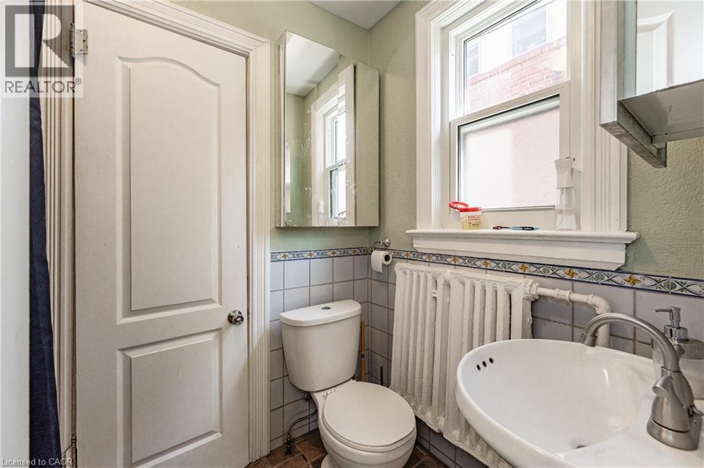 527 Kingston Road, Toronto, Ontario  M4L 1V5 - Photo 18 - 40741660