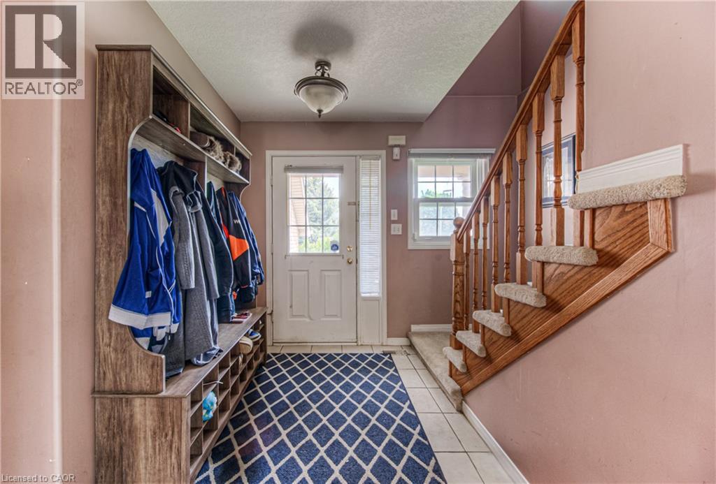 112 Milfoil Crescent, Kitchener, Ontario  N2E 3L3 - Photo 6 - 40762646