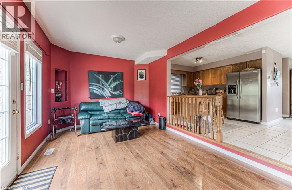 112 Milfoil Crescent, Kitchener, Ontario  N2E 3L3 - Photo 13 - 40762646