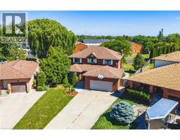 47 TRENHOLME Crescent, Hamilton, Ontario