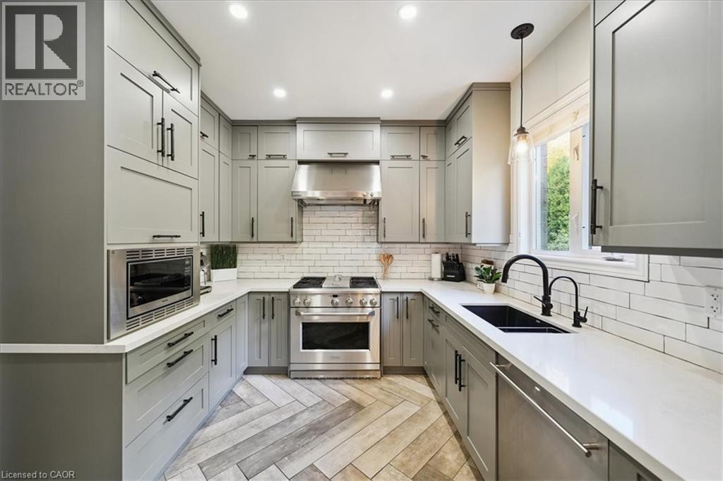 2237 Adirondak Trail, Oakville, Ontario  L6M 4W4 - Photo 20 - 40779883