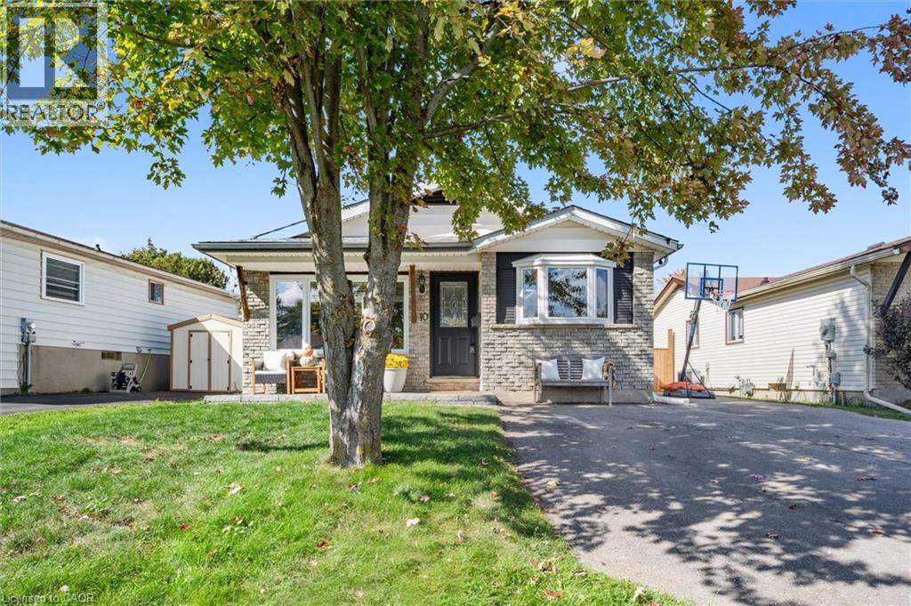 10 BROKEN OAK Crescent, kitchener, Ontario