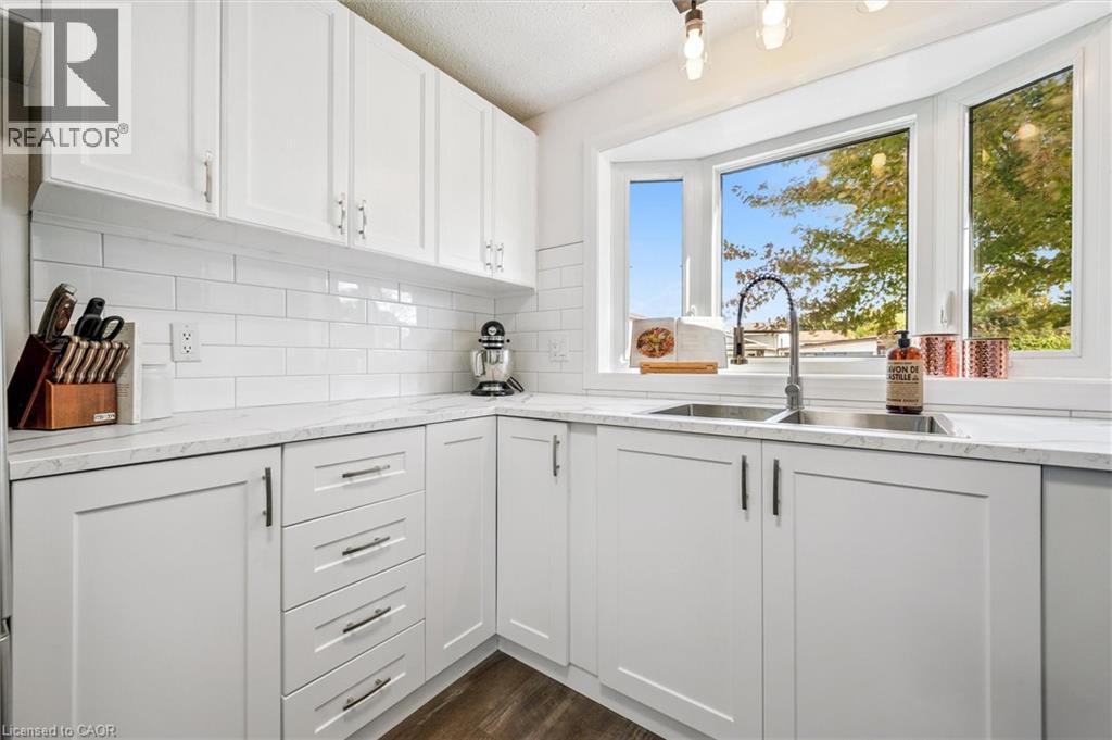 10 Broken Oak Crescent, Kitchener, Ontario  N2N 1N7 - Photo 12 - 40785431