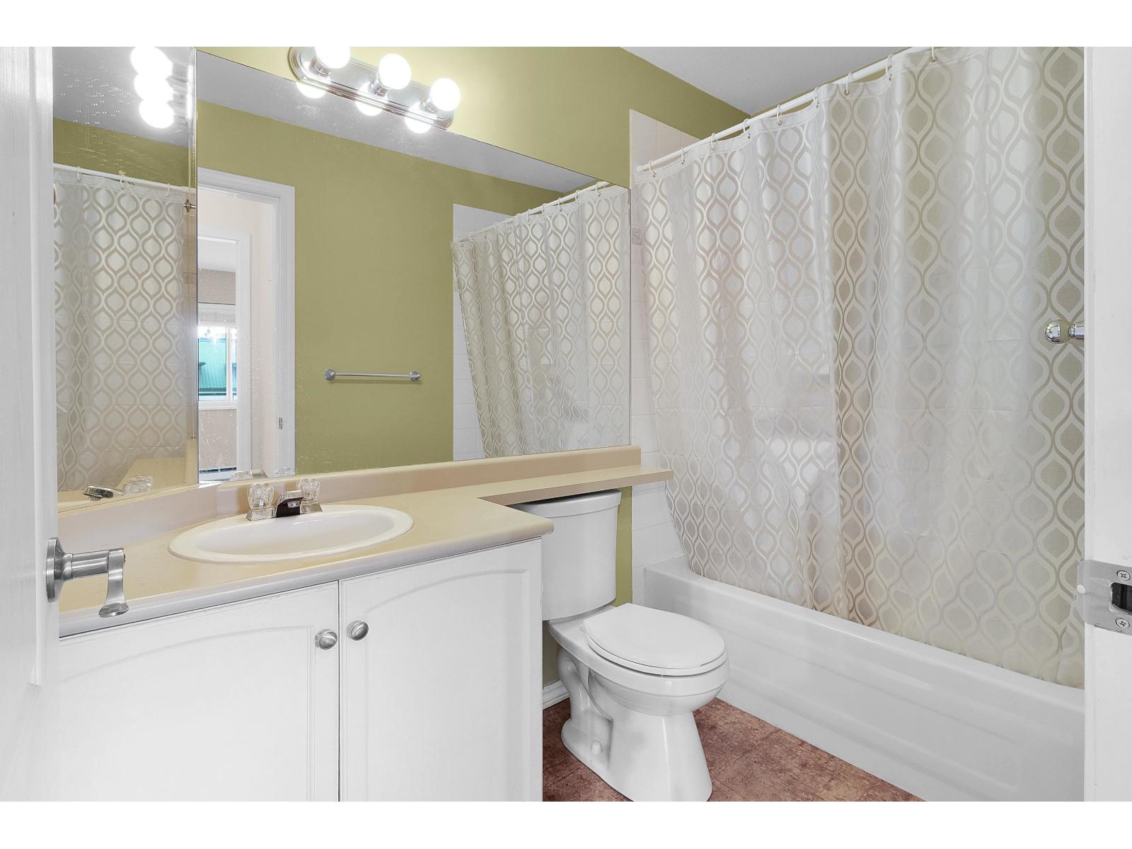 406 2960 Trethewey Street, Abbotsford, British Columbia  V2T 6P5 - Photo 12 - R3064290