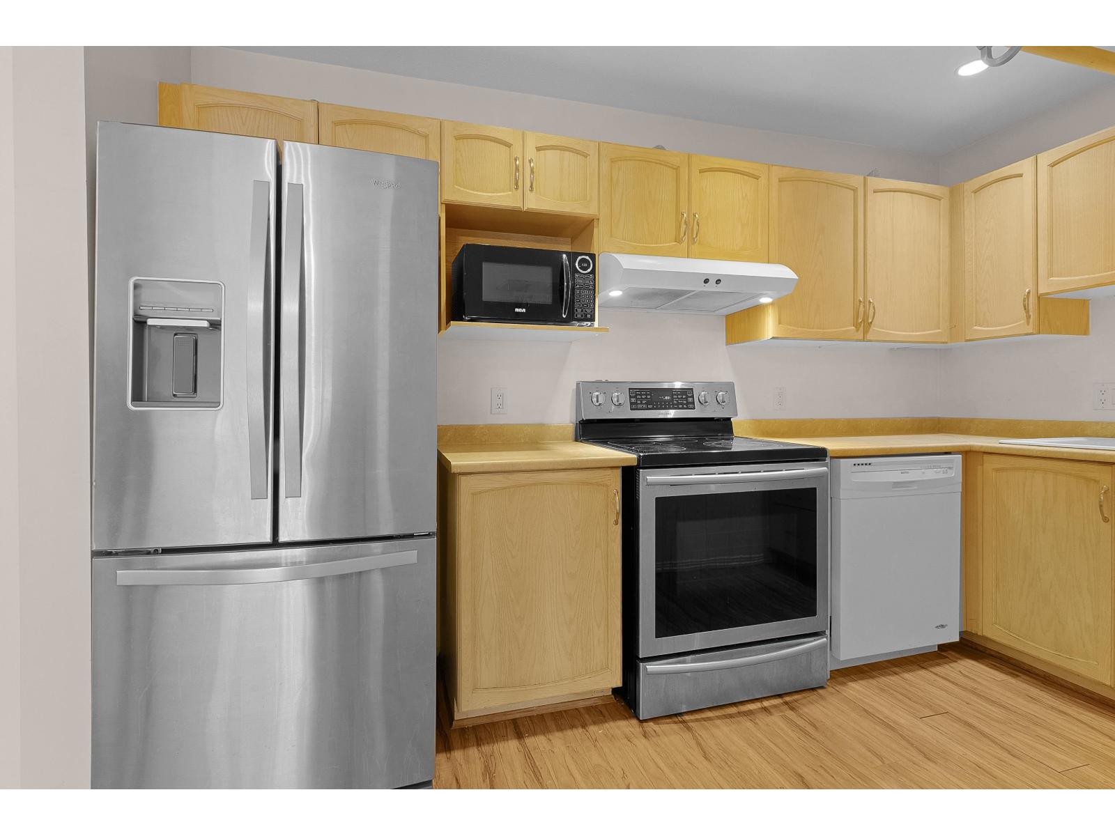 406 2960 Trethewey Street, Abbotsford, British Columbia  V2T 6P5 - Photo 3 - R3064290