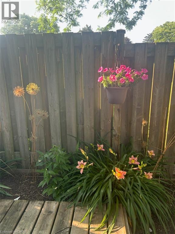 215 Glamis Road Unit# 27, Cambridge, Ontario  N1R 6V8 - Photo 35 - 40782270