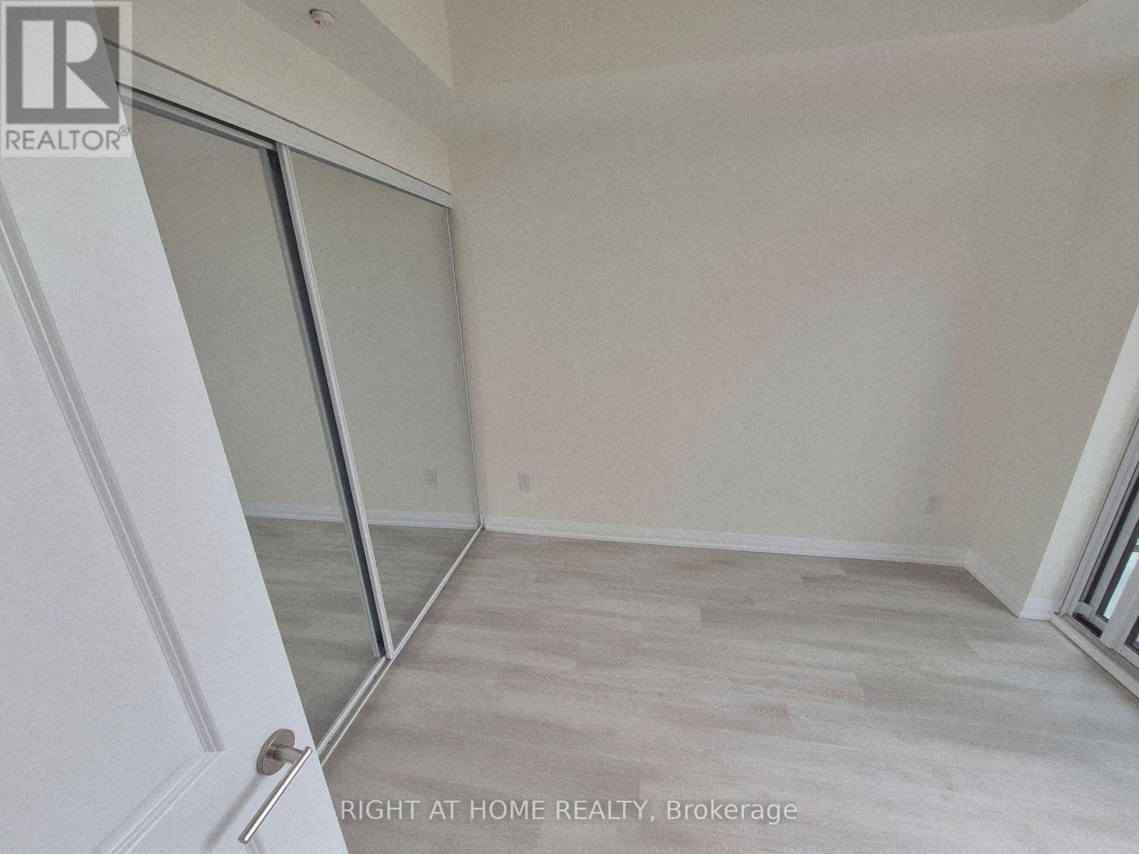 1921 - 3270 Sheppard Avenue E, Toronto, Ontario  M1T 3K3 - Photo 6 - E12505988