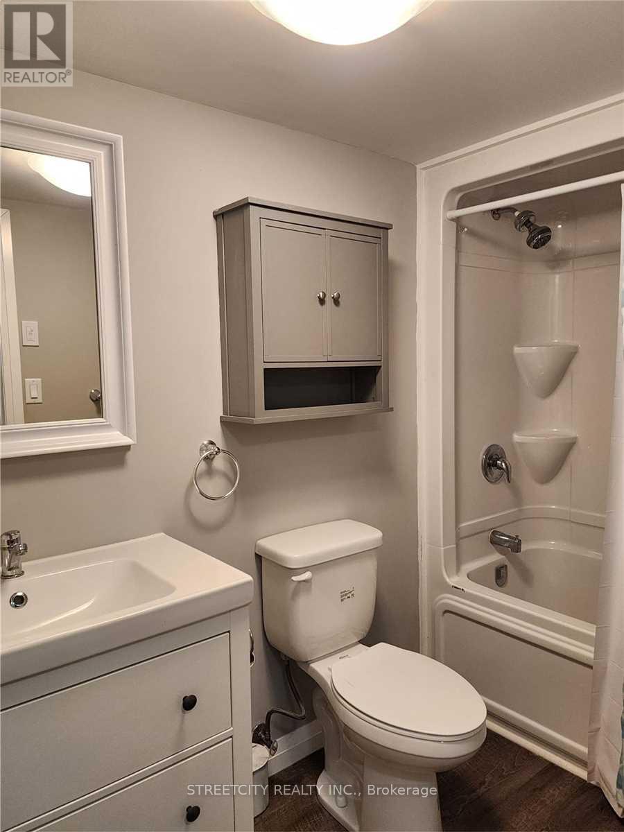 201 - 170 Bradford Street, Barrie (City Centre), Ontario  L4N 3B5 - Photo 19 - S12506004