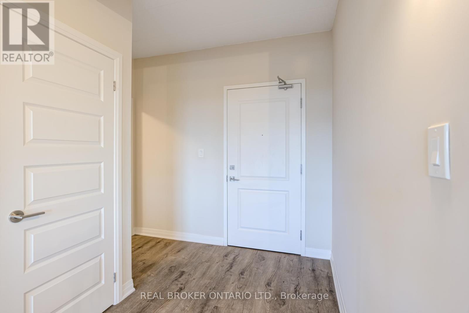 410 - 610 Farmstead Drive, Milton, Ontario  L9T 8X5 - Photo 11 - W12505986