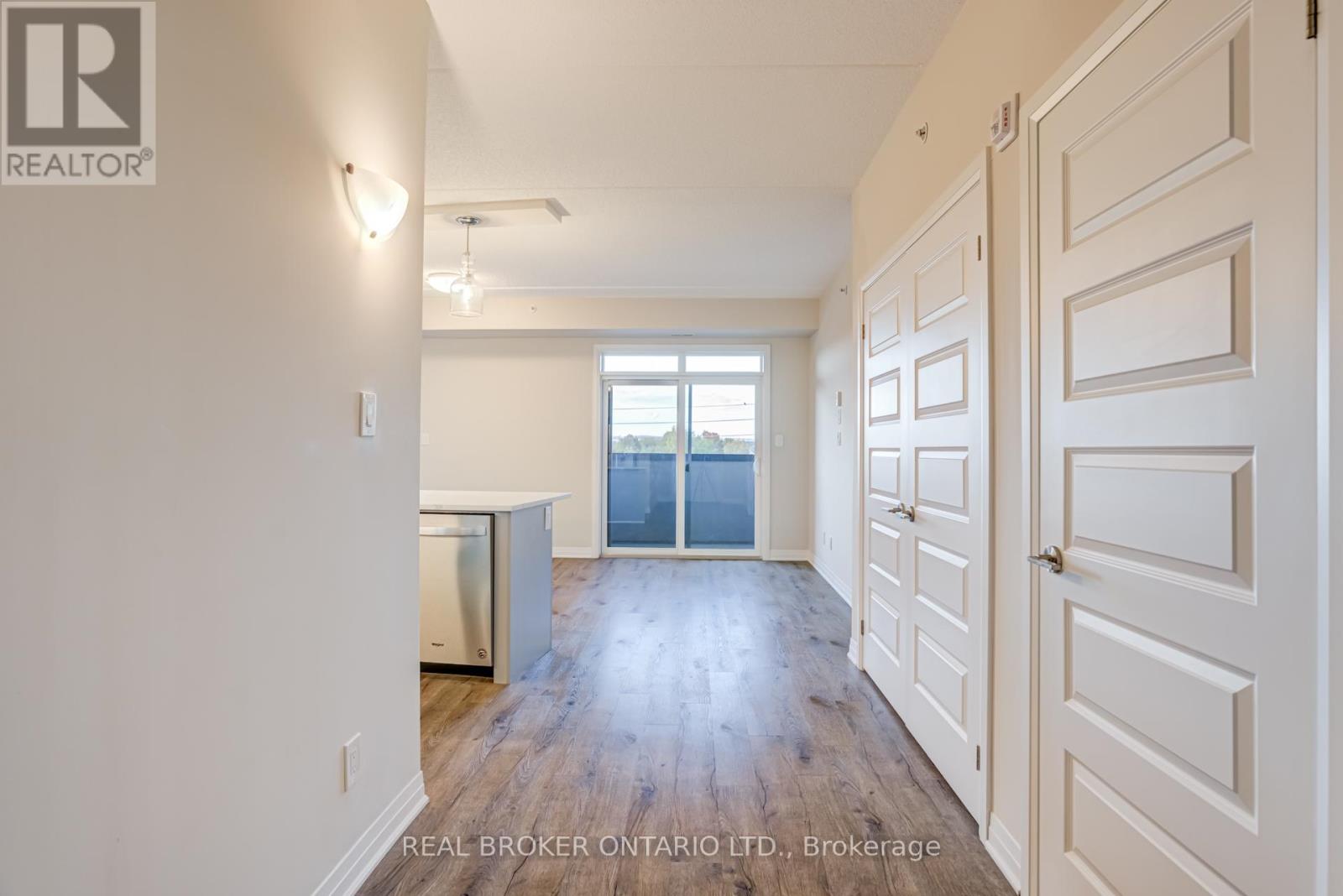 410 - 610 Farmstead Drive, Milton, Ontario  L9T 8X5 - Photo 12 - W12505986