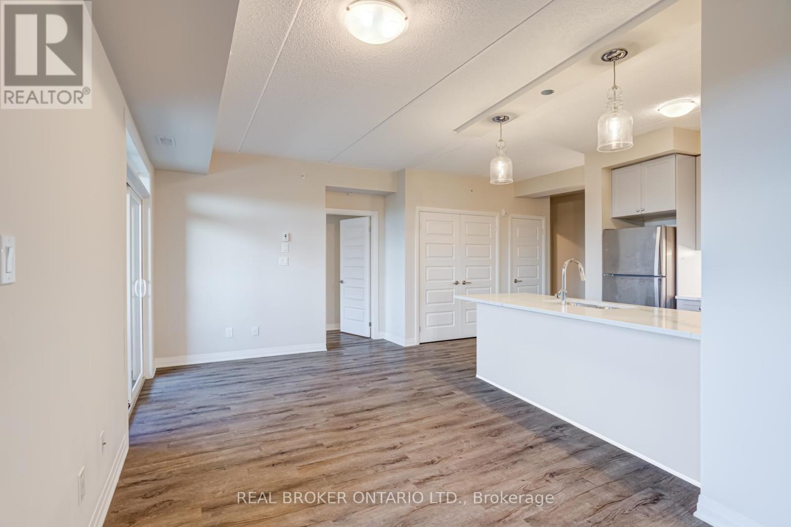 410 - 610 Farmstead Drive, Milton, Ontario  L9T 8X5 - Photo 18 - W12505986