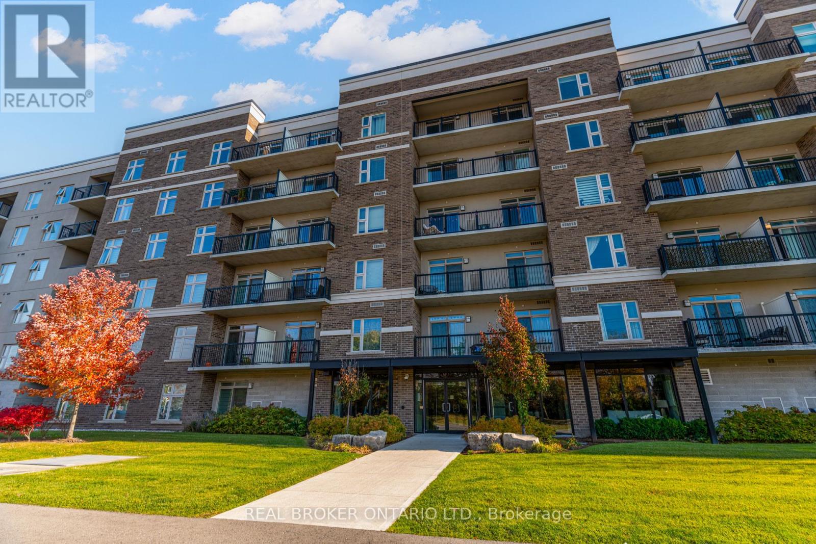 410 - 610 Farmstead Drive, Milton, Ontario  L9T 8X5 - Photo 2 - W12505986