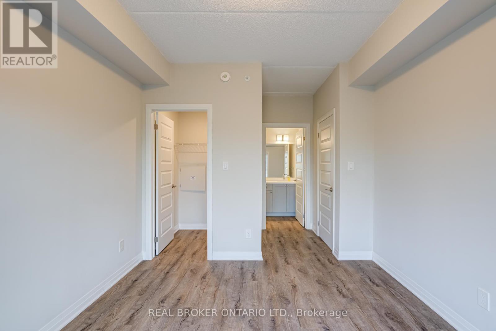 410 - 610 Farmstead Drive, Milton, Ontario  L9T 8X5 - Photo 21 - W12505986