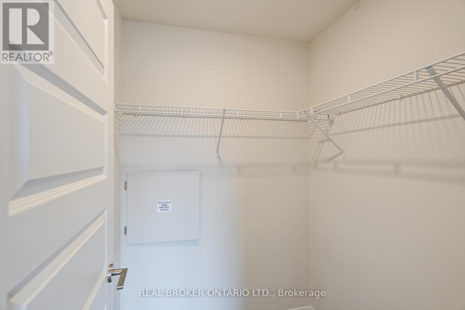 410 - 610 Farmstead Drive, Milton, Ontario  L9T 8X5 - Photo 22 - W12505986