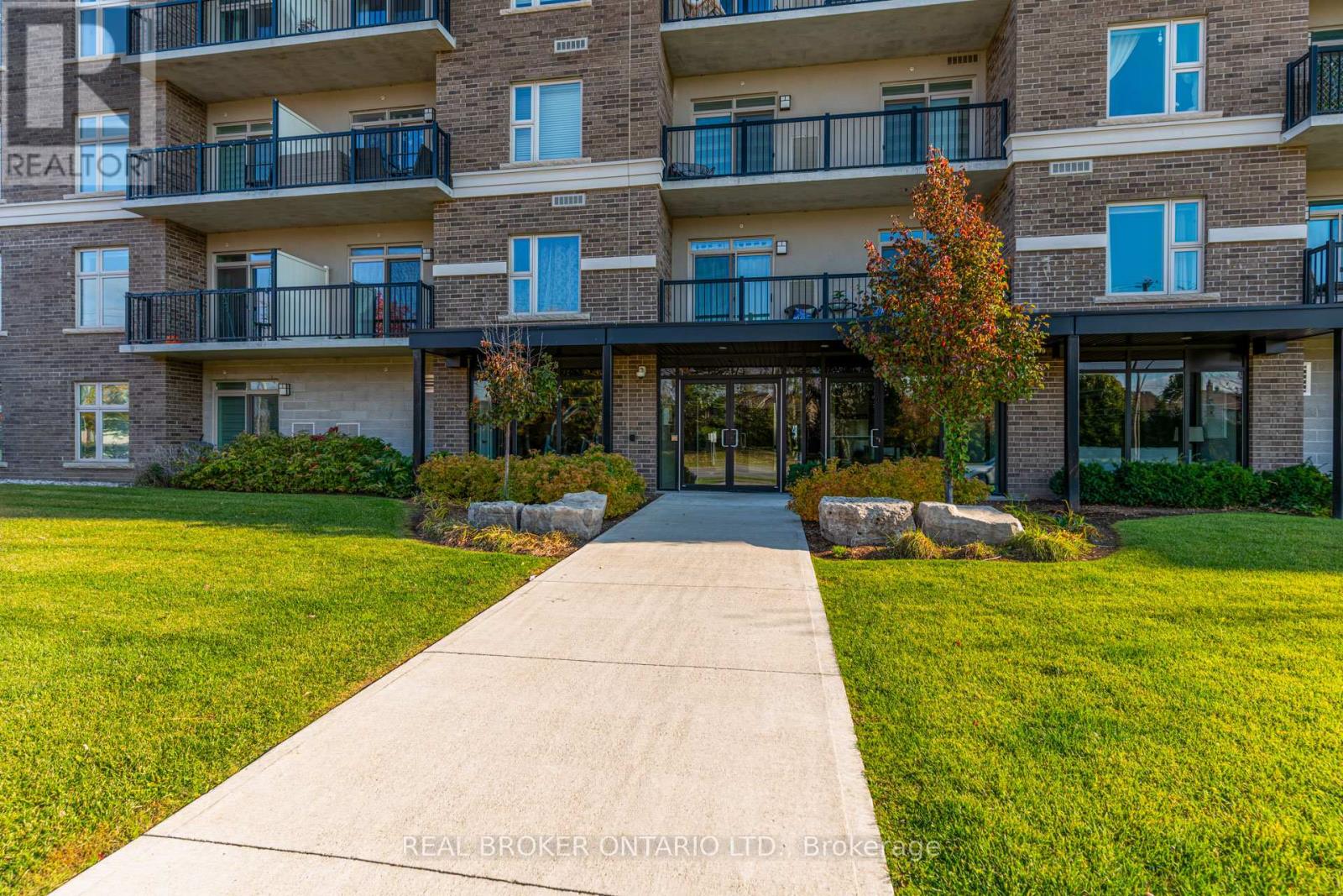 410 - 610 Farmstead Drive, Milton, Ontario  L9T 8X5 - Photo 3 - W12505986