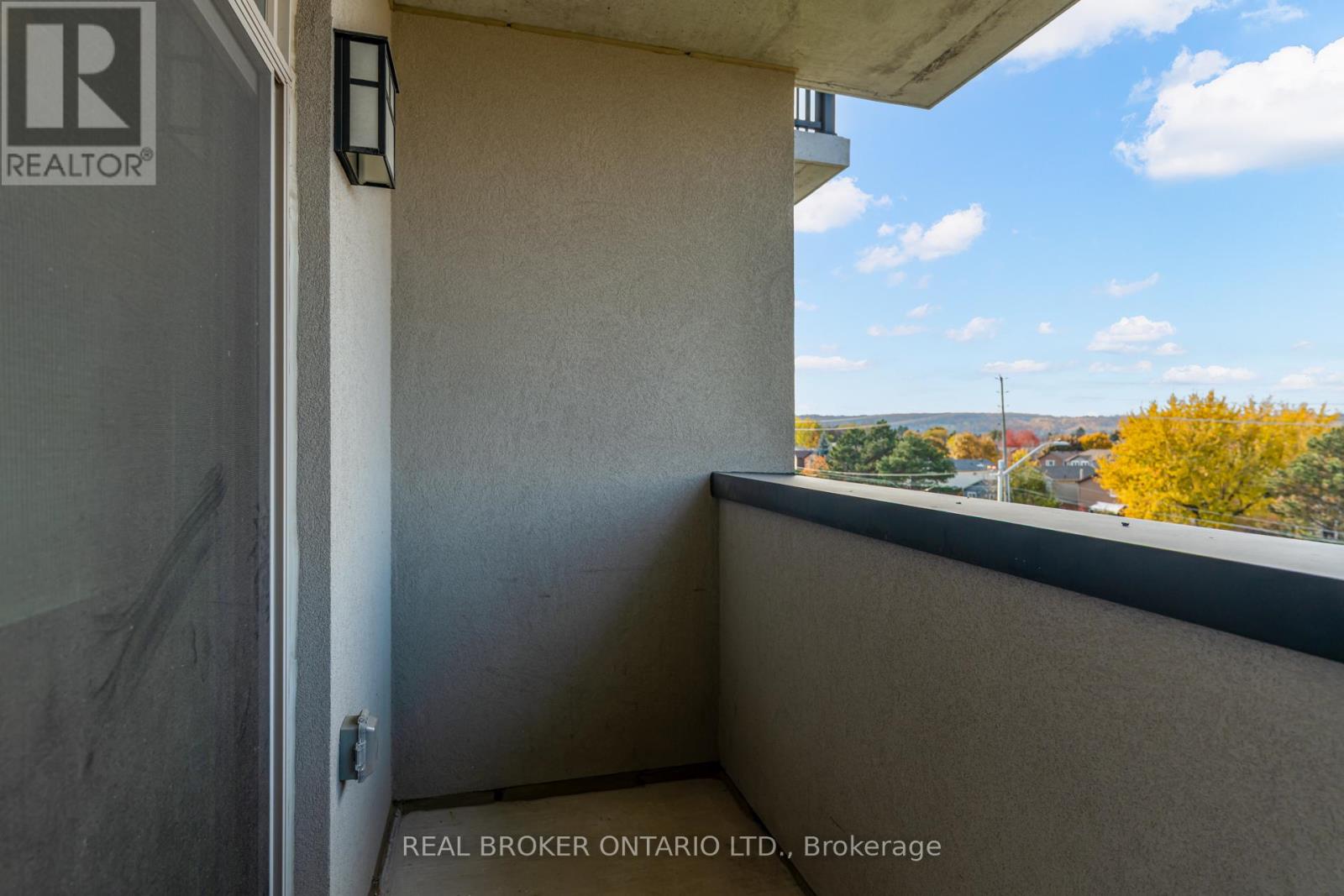 410 - 610 Farmstead Drive, Milton, Ontario  L9T 8X5 - Photo 35 - W12505986