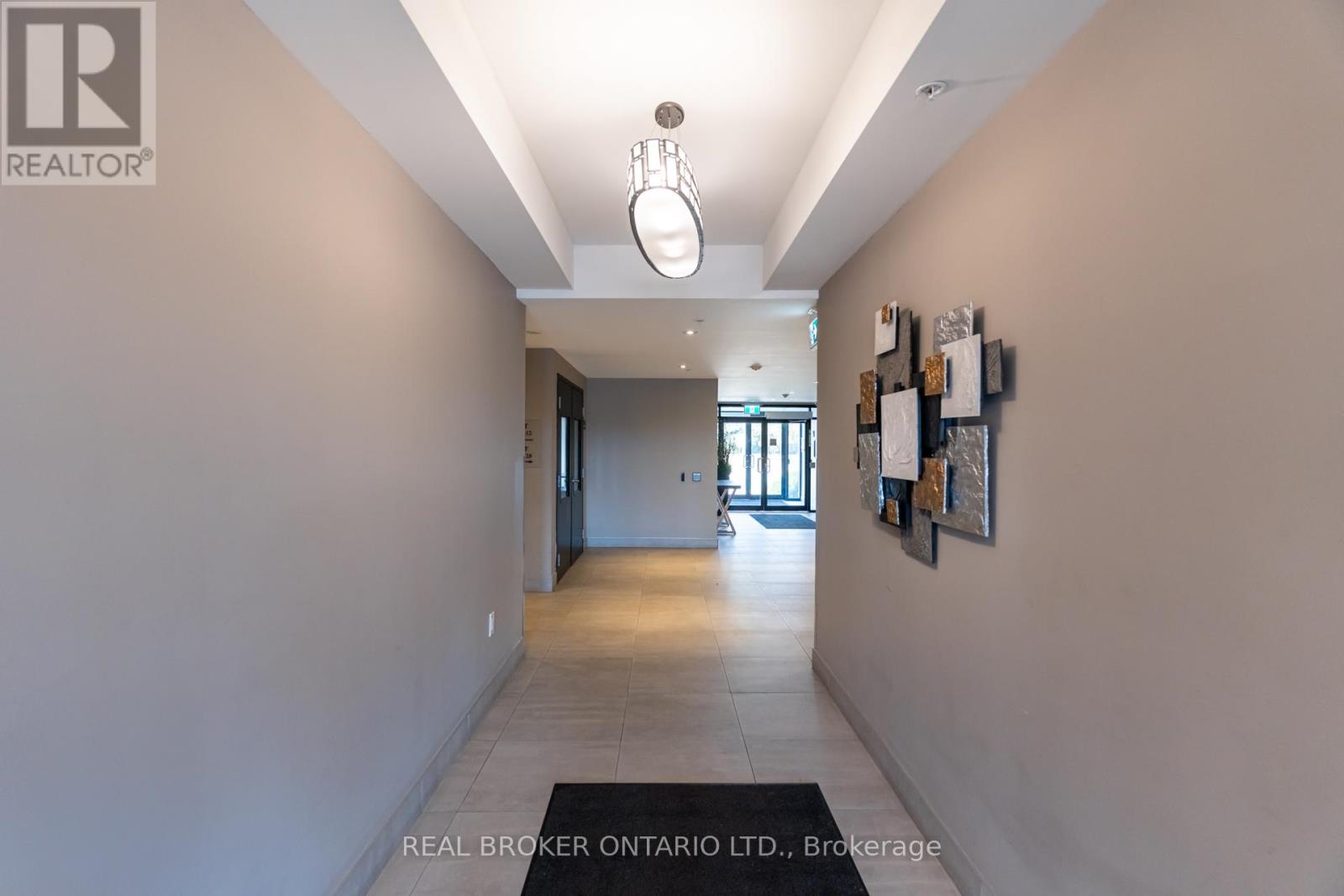 410 - 610 Farmstead Drive, Milton, Ontario  L9T 8X5 - Photo 4 - W12505986