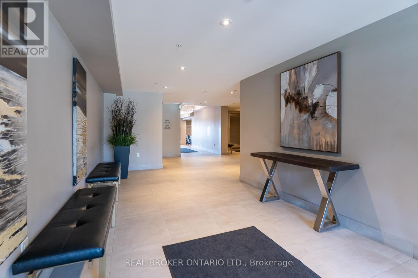 410 - 610 Farmstead Drive, Milton, Ontario  L9T 8X5 - Photo 5 - W12505986