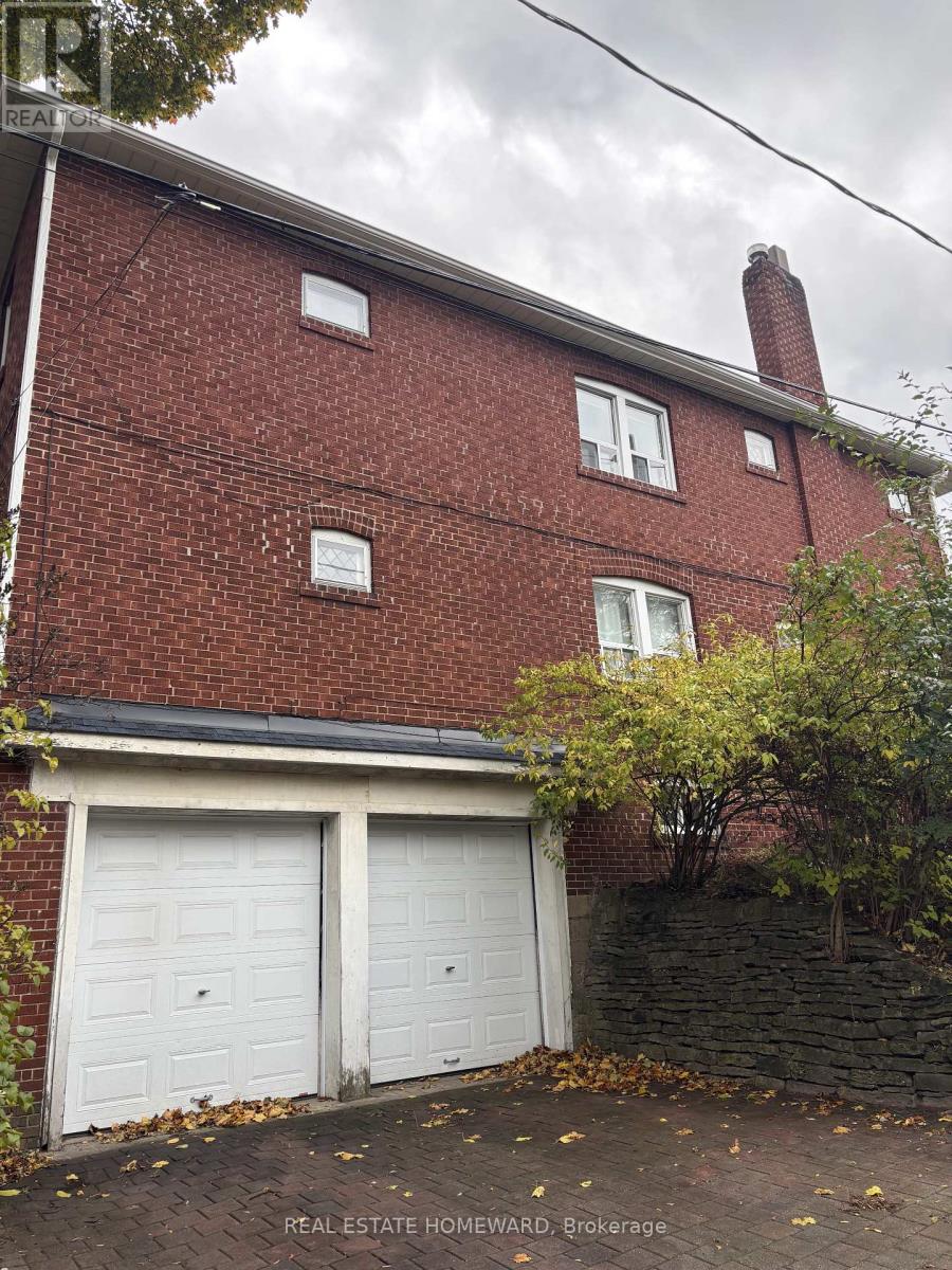 95 Glendonwynne Road, Toronto, Ontario  M6P 3E7 - Photo 2 - W12505994