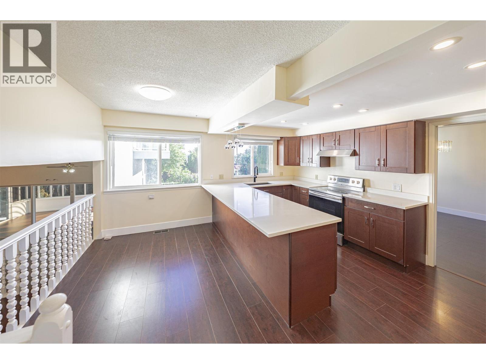 313 Hickey Drive, Coquitlam, British Columbia V3K 5T3 - Photo 12 - R3064258