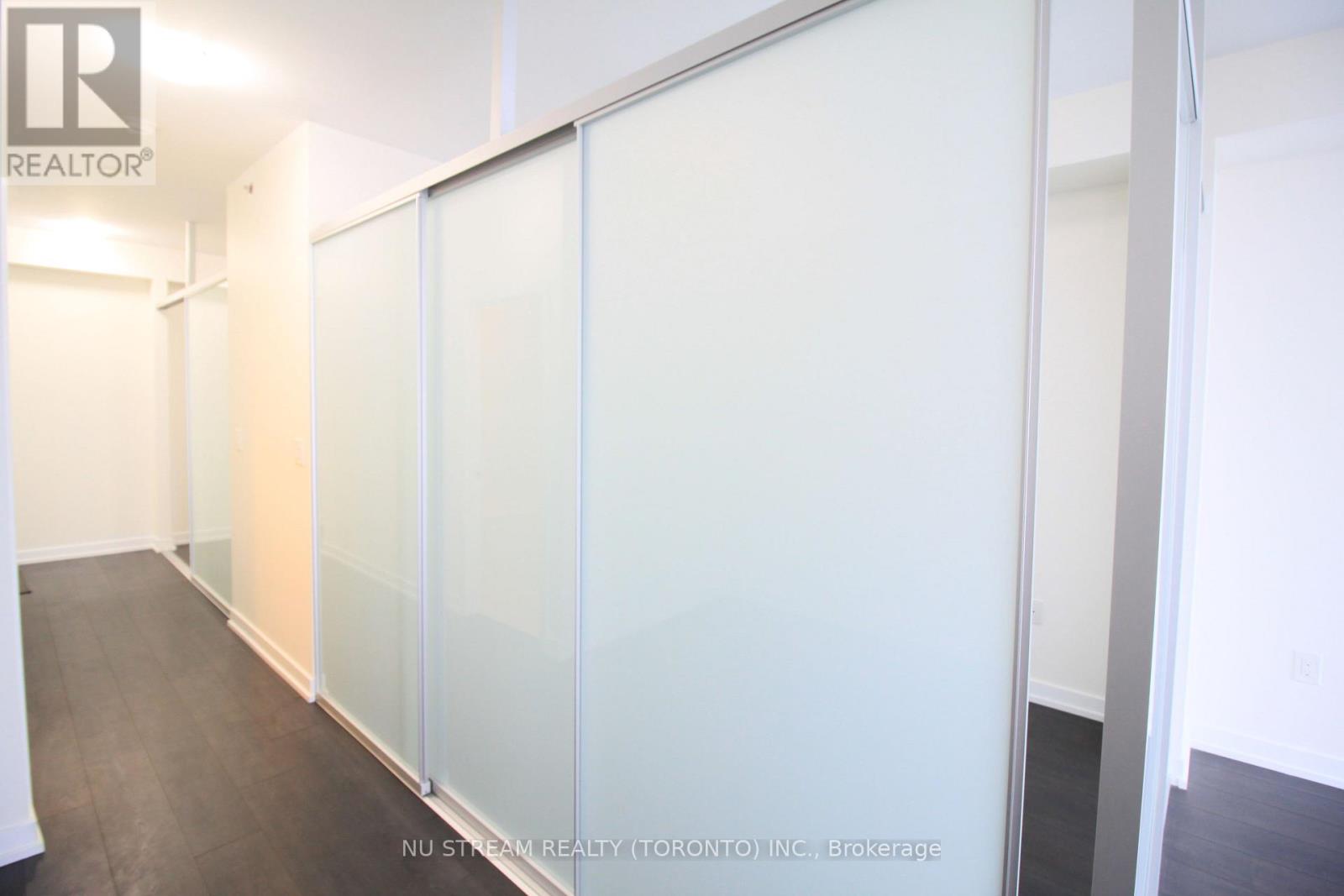 4210 - 426 University Avenue, Toronto, Ontario  M5G 1S9 - Photo 10 - C12506042