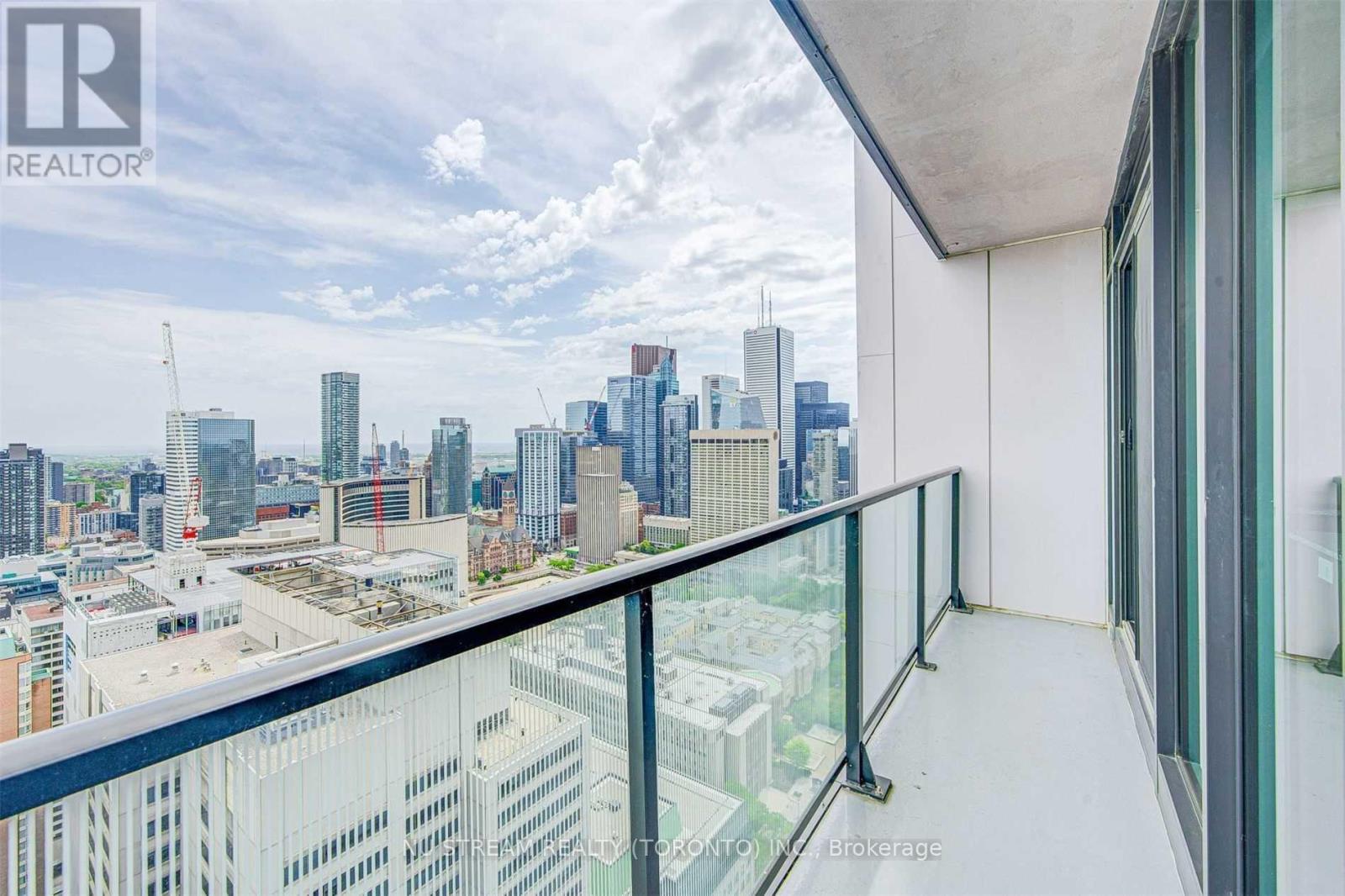 4210 - 426 University Avenue, Toronto, Ontario  M5G 1S9 - Photo 16 - C12506042