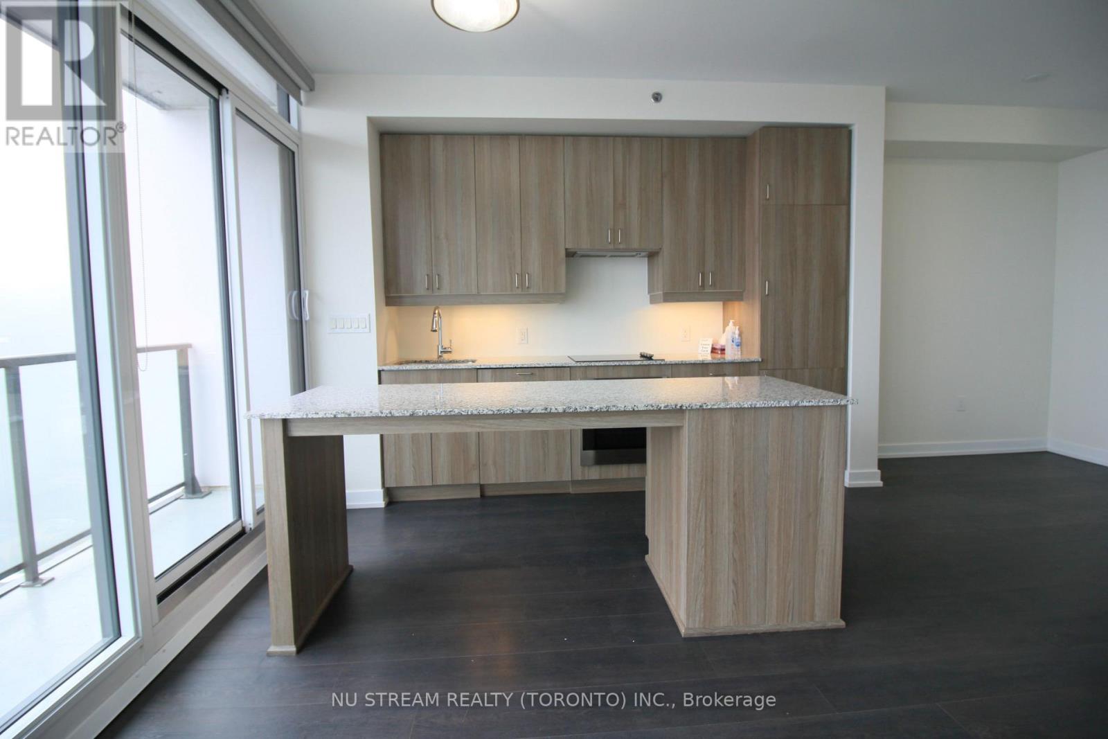 4210 - 426 University Avenue, Toronto, Ontario  M5G 1S9 - Photo 5 - C12506042