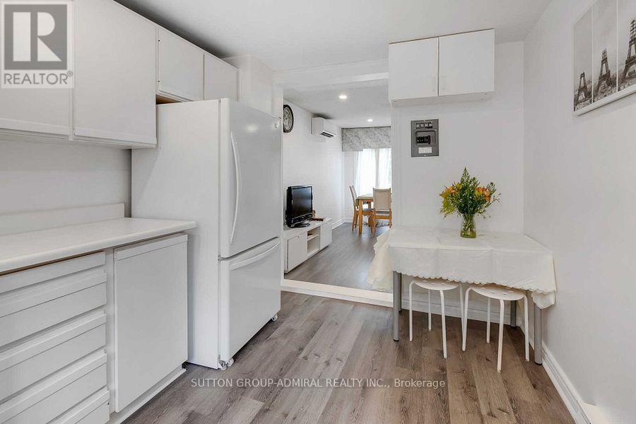 143 Torresdale Avenue, Toronto, Ontario  M2R 3K2 - Photo 8 - C12506046