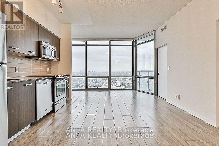 4202 - 832 Bay Street, Toronto, Ontario  M5S 1Z6 - Photo 3 - C12506052