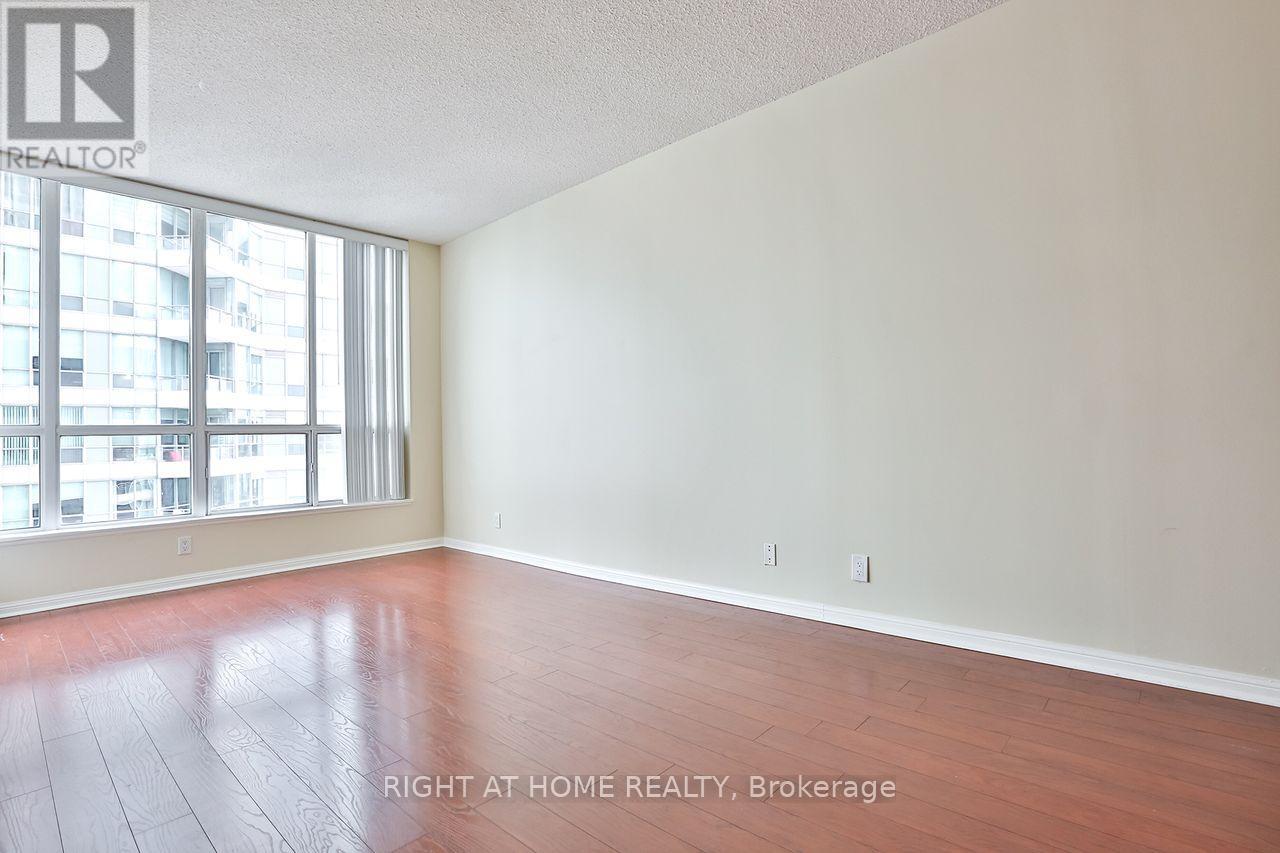 918 - 230 Queens Quay W, Toronto, Ontario  M5J 2Y7 - Photo 8 - C12506062