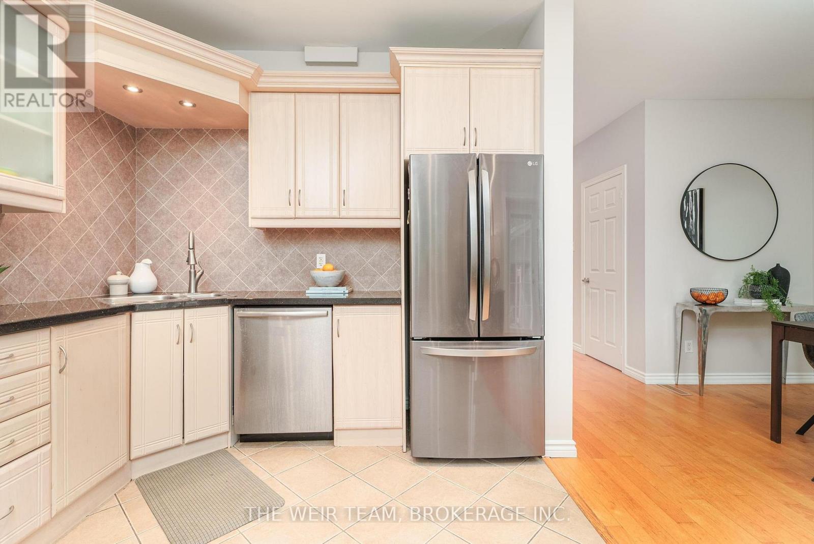 157 Ferris Road, Toronto, Ontario  M4B 1G7 - Photo 11 - E12506008