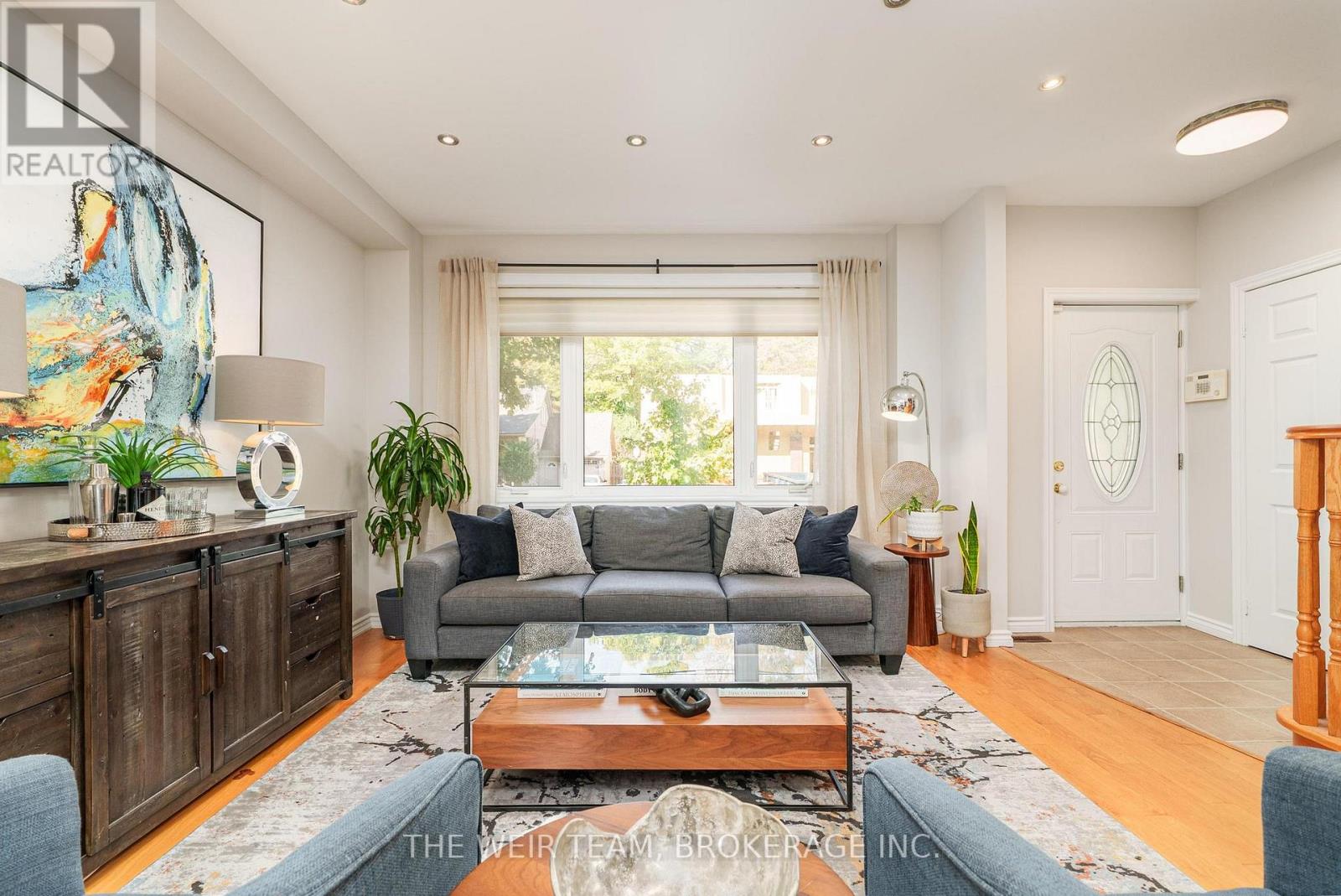 157 Ferris Road, Toronto, Ontario  M4B 1G7 - Photo 3 - E12506008