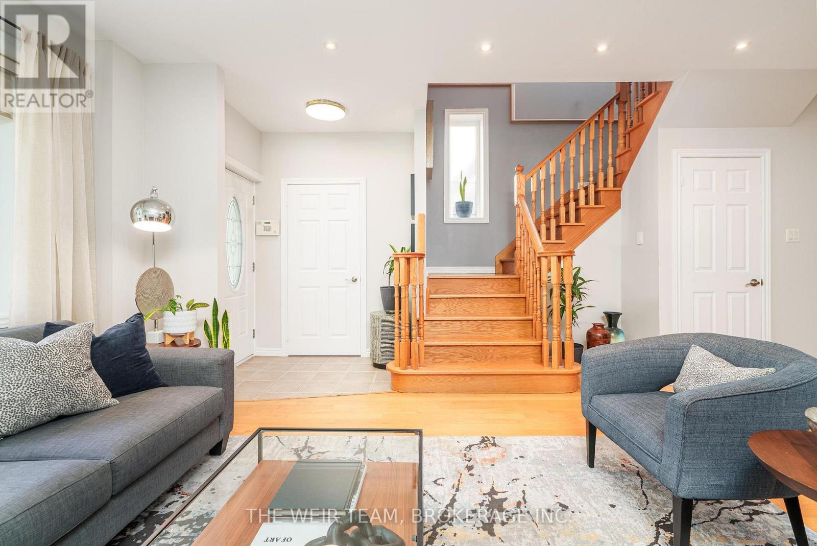 157 Ferris Road, Toronto, Ontario  M4B 1G7 - Photo 6 - E12506008