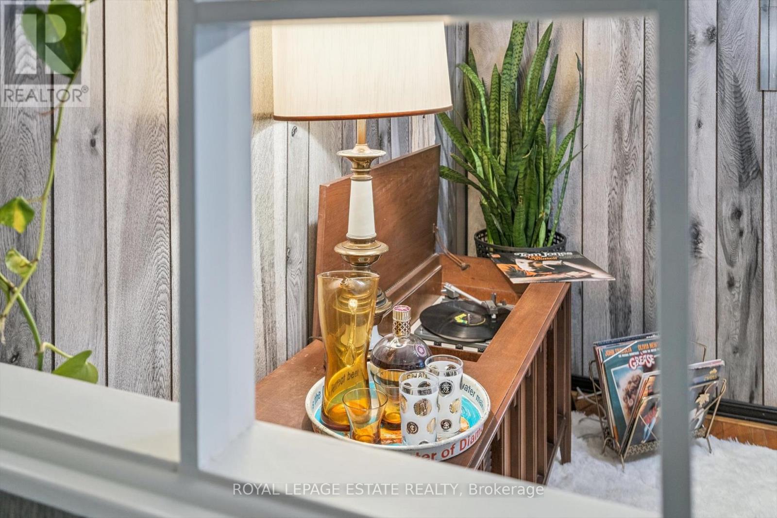 335 Craven Road N, Toronto, Ontario  M4L 2Z5 - Photo 12 - E12506044