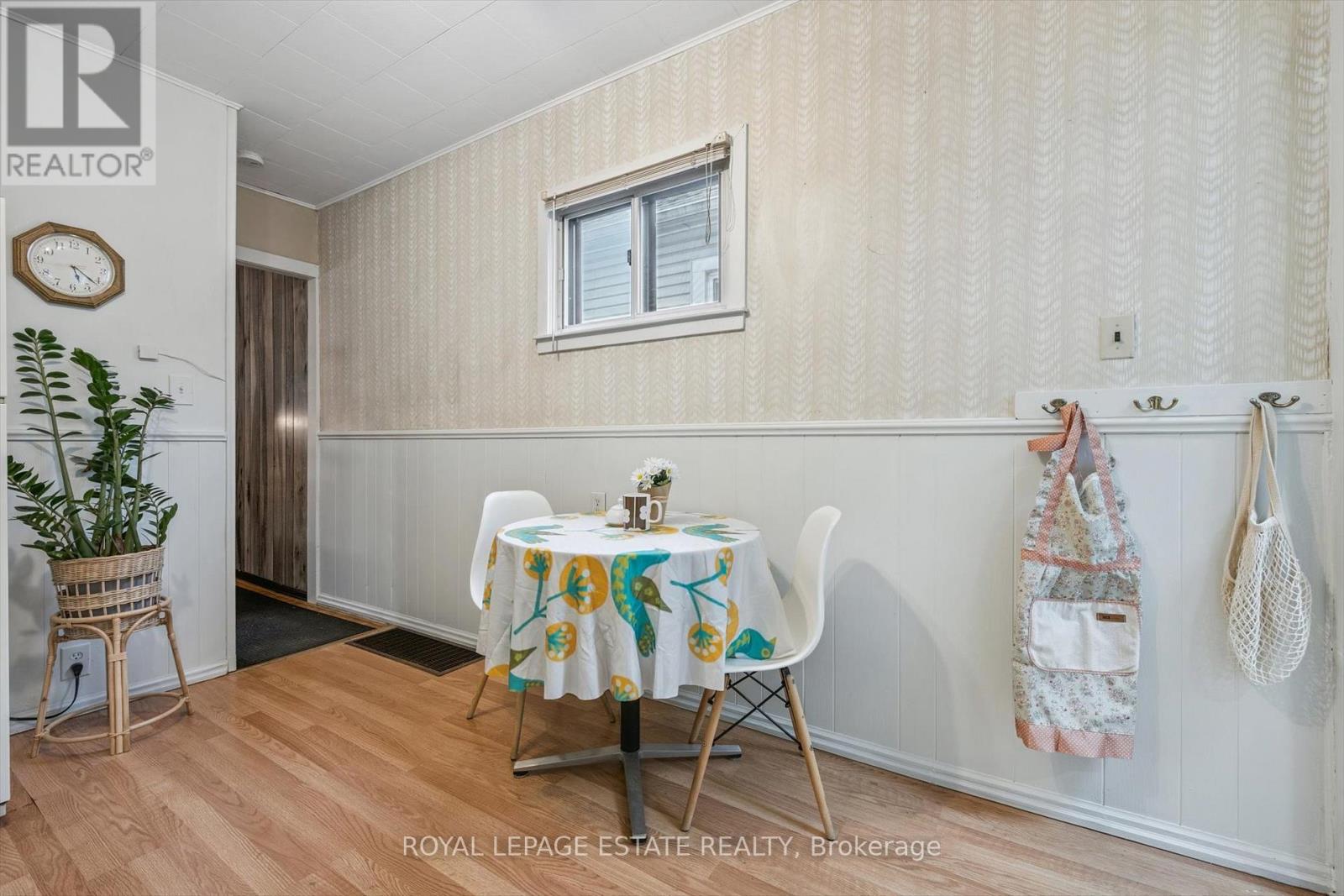 335 Craven Road N, Toronto, Ontario  M4L 2Z5 - Photo 14 - E12506044