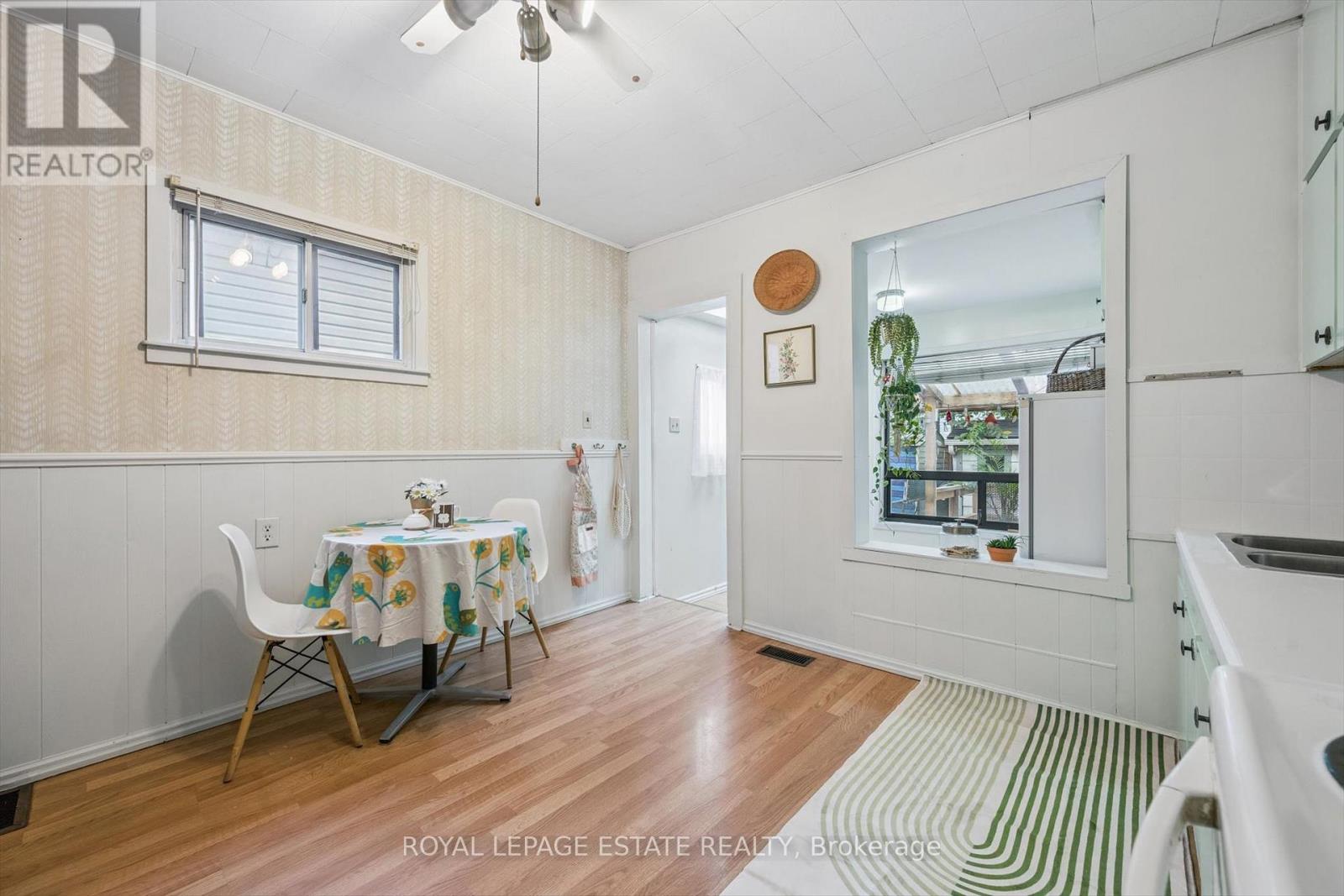 335 Craven Road N, Toronto, Ontario  M4L 2Z5 - Photo 17 - E12506044