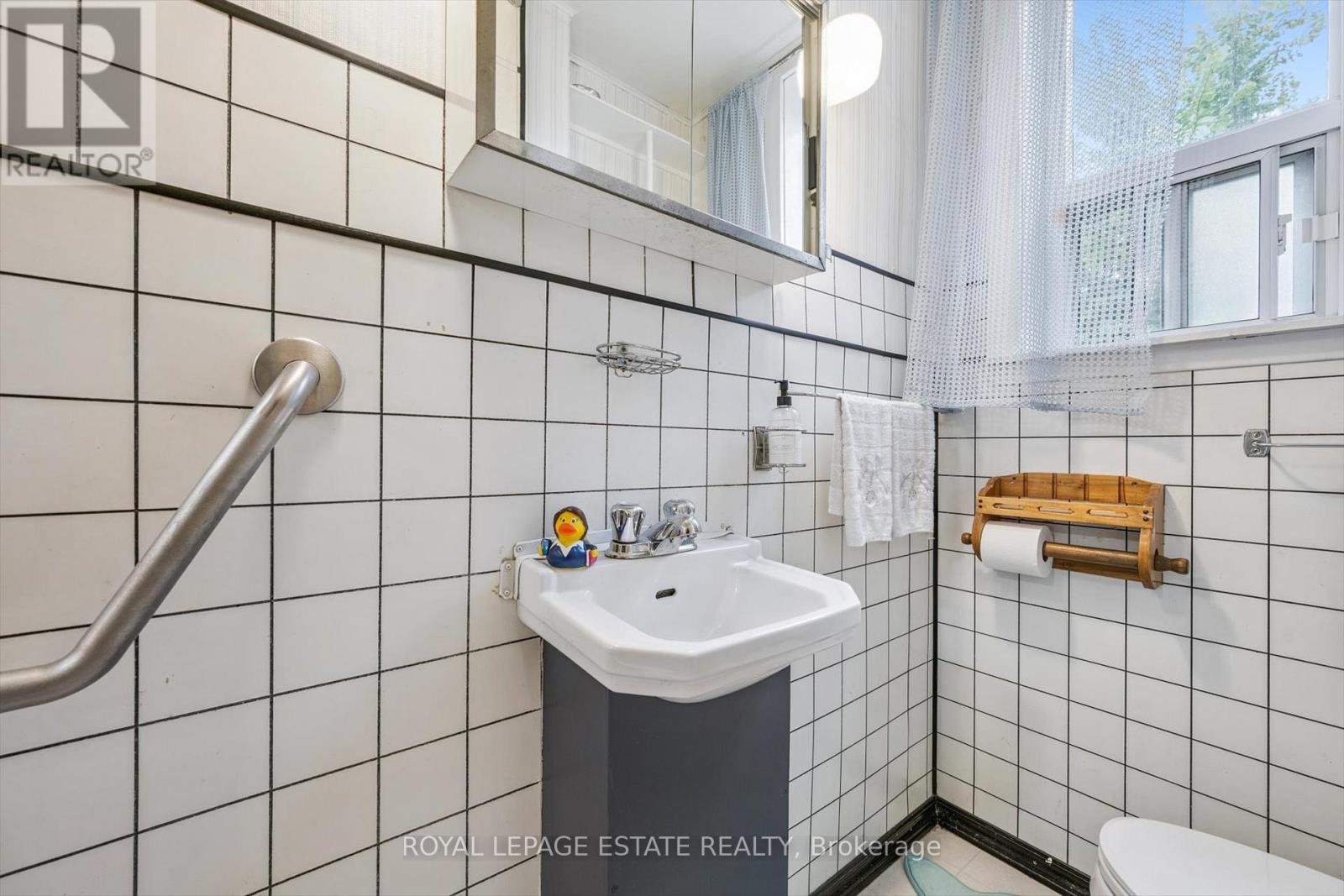 335 Craven Road N, Toronto, Ontario  M4L 2Z5 - Photo 29 - E12506044