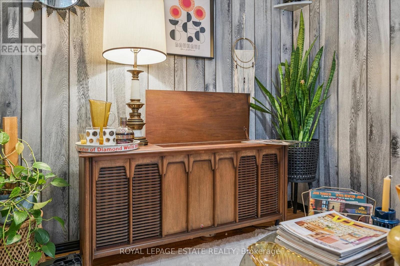 335 Craven Road N, Toronto, Ontario  M4L 2Z5 - Photo 8 - E12506044