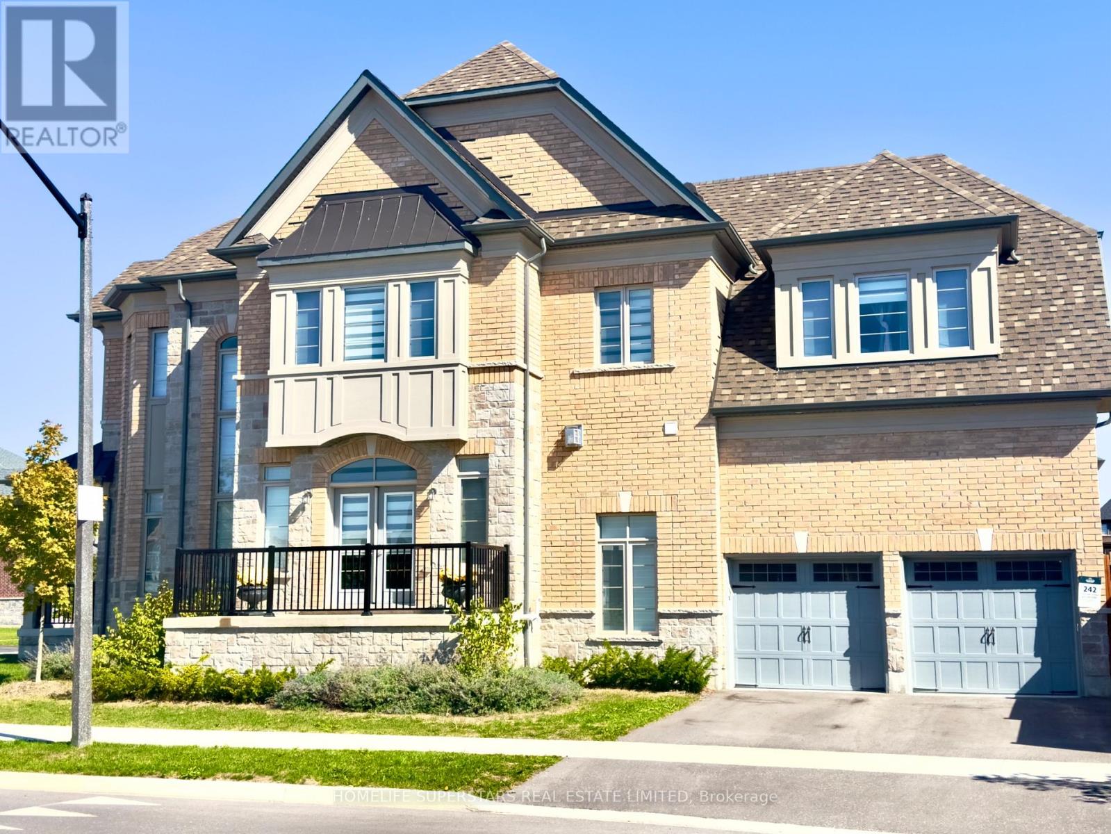 55 CHRISTINE ELLIOTT AVENUE, Whitby, Ontario