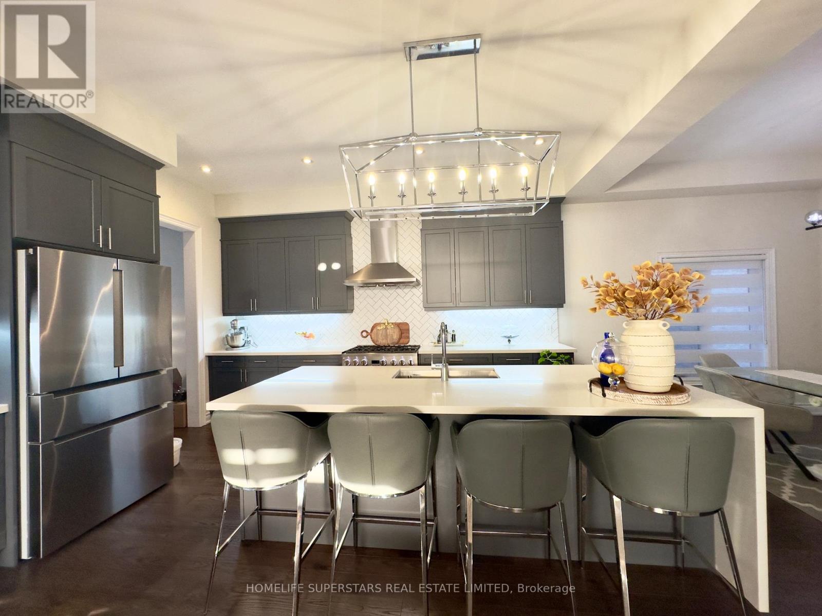 55 Christine Elliott Avenue, Whitby, Ontario  L1P 0C8 - Photo 10 - E12506076