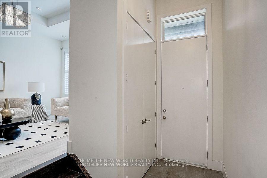 25 Sydney Circle, Vaughan, Ontario  L4H 4R2 - Photo 3 - N12506028