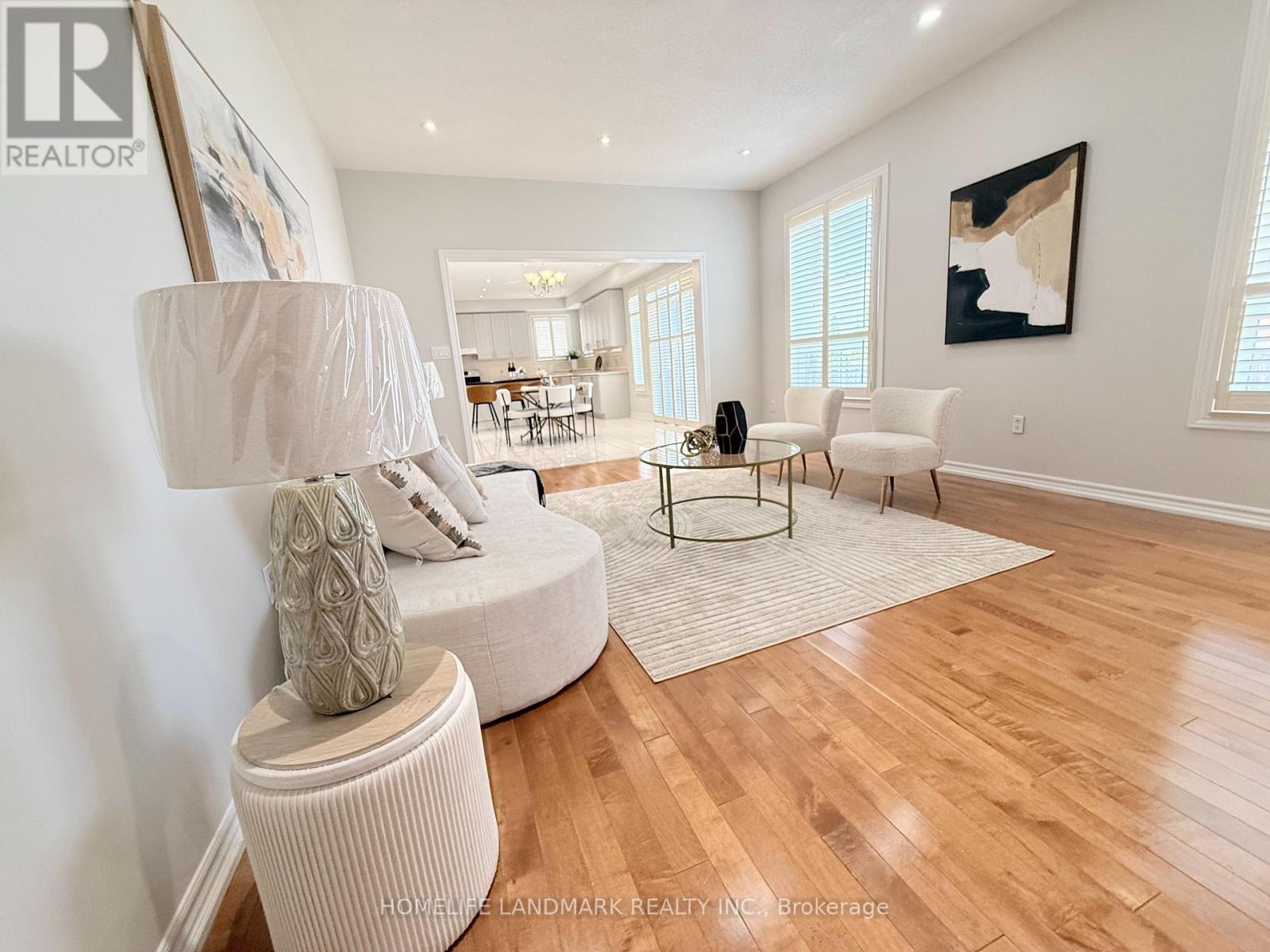 18 The Queensway, Barrie, Ontario  L4M 7H6 - Photo 20 - S12506036