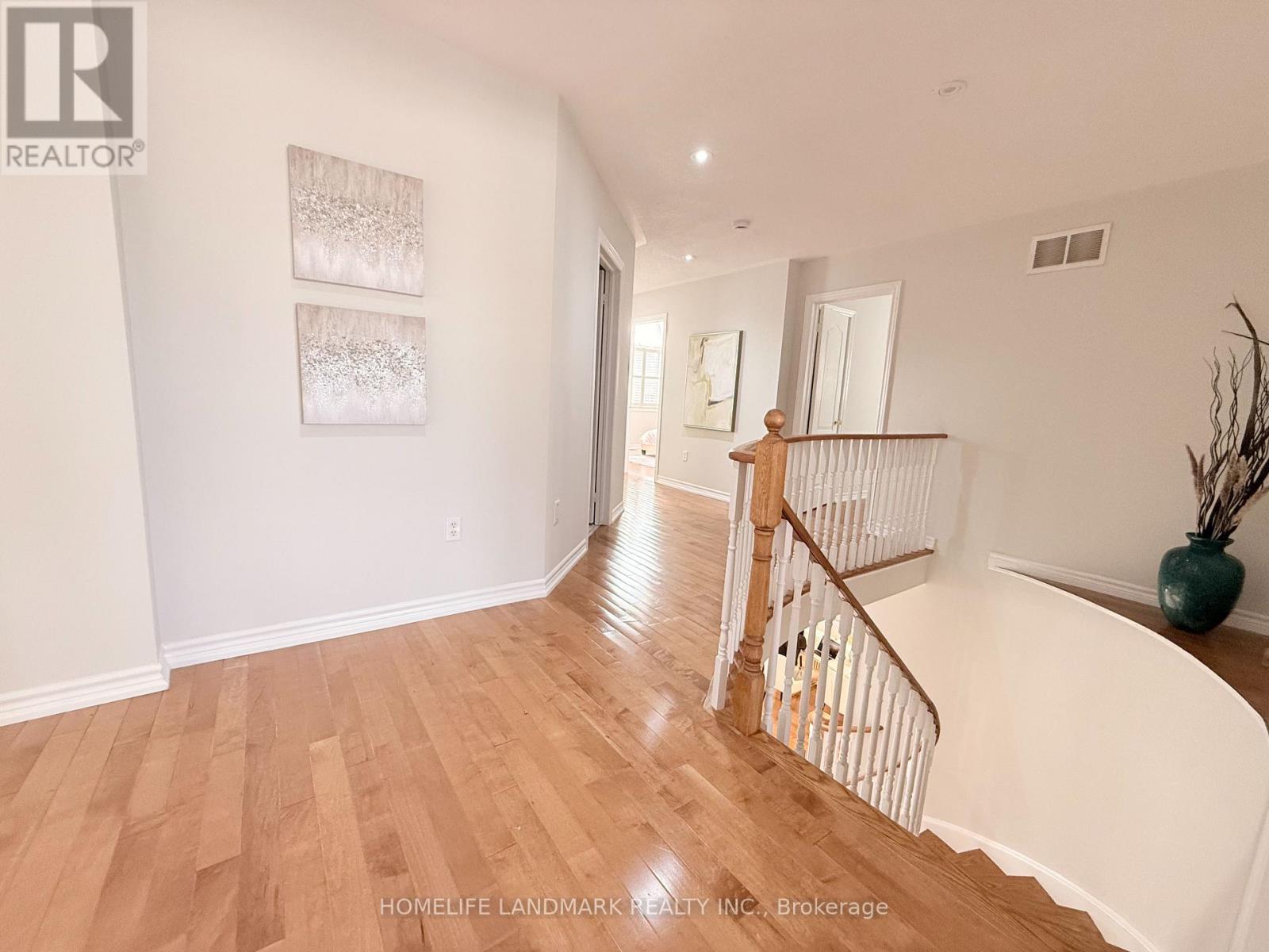 18 The Queensway, Barrie, Ontario  L4M 7H6 - Photo 29 - S12506036